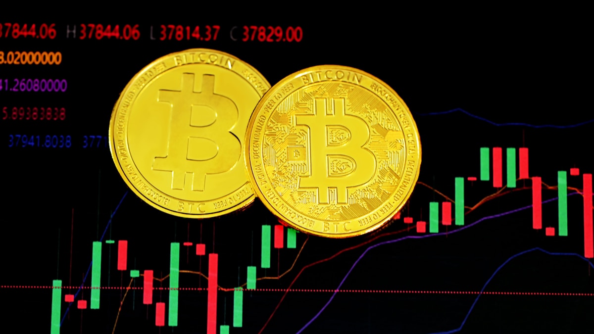 Bitcoin 100 bin dolar