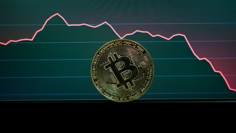 Bitcoin mi Ethereum mu? 2026 Yazı İçin Hangisi Daha Karlı?