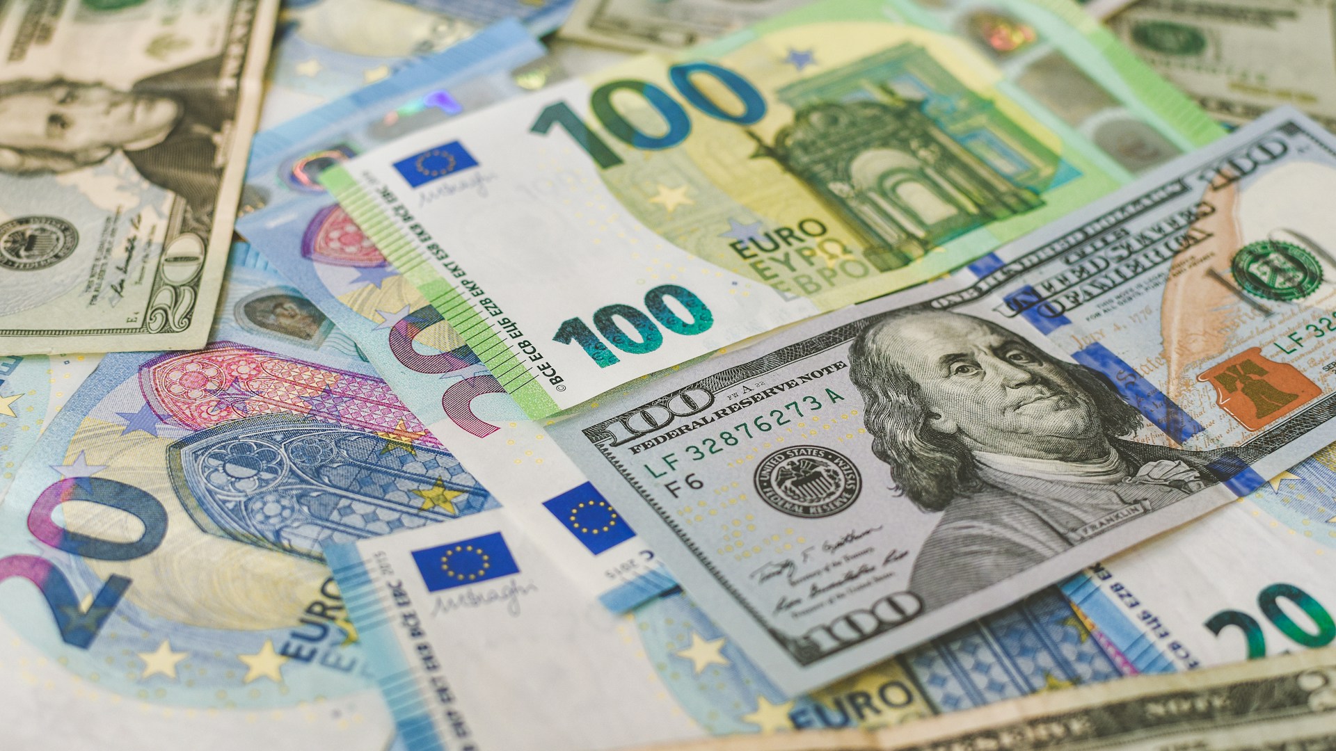 Euro/Dolar Paritesi 2026: Döviz Kuru Yorumları ve Tahminler
