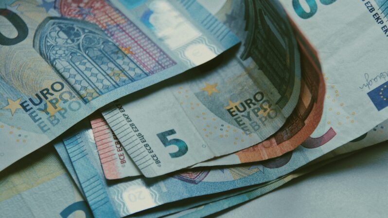 euro mu dolar mı rehberi – Euro mu Dolar mı? 2026 Yatırım Karşılaştırması ve Tahminler